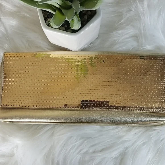 NWOT, Fashion Clutch, gold sequined, flap closure. - Picture 2 of 3